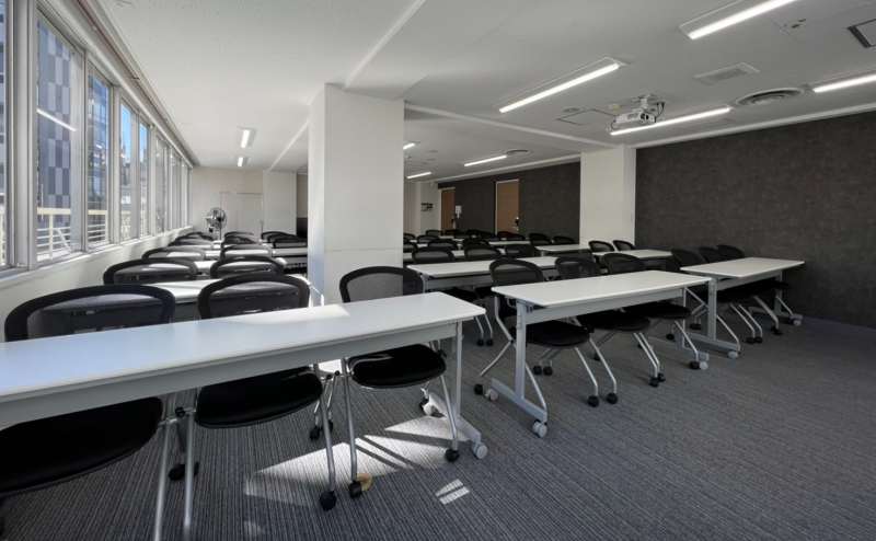 スクール形式 - TIME SHARING 渋谷ワールド宇田川ビル7Bの写真