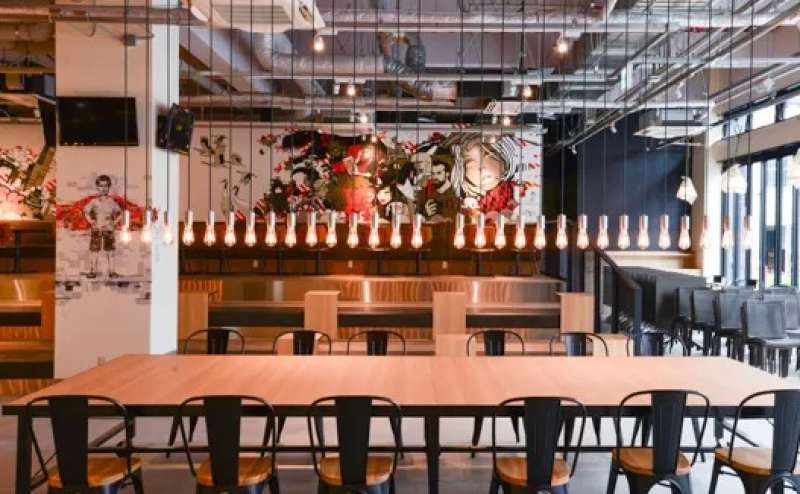 カフェスペース内装（1階貸し切りの場合のみ利用可能）