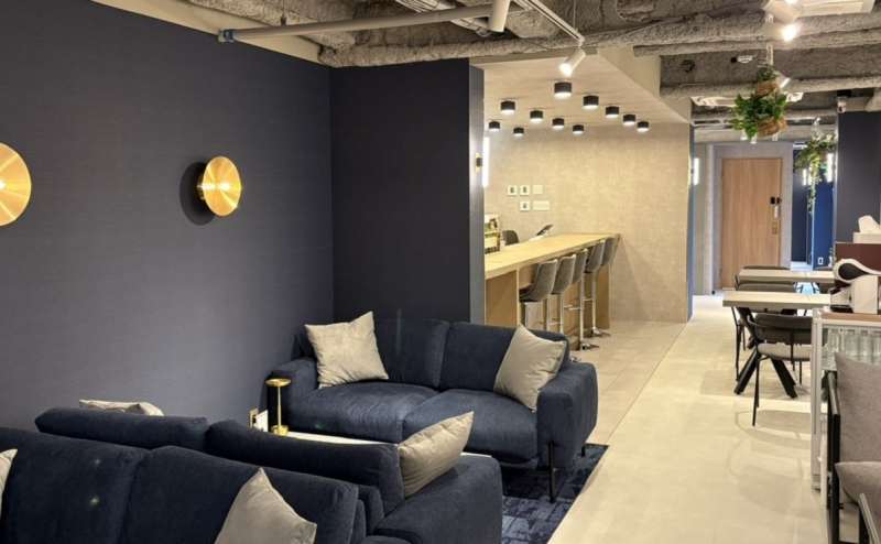 【東京都　港区　麻布十番駅徒歩2分】10万円で5時間使い放題・定員50名貸し切り可能！バーカウンター完備のイベントスペース