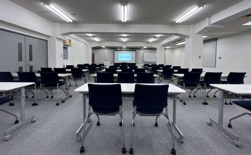 【スクール形式61名着席可能！】 - TIME SHARING 大手町 協販商事ビル3Fの写真