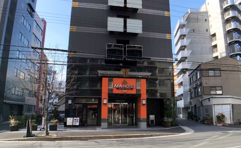 目の前がアパホテルのため、待ち合わせの目印に最適