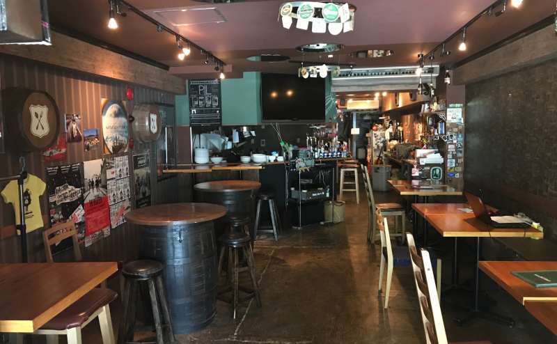 ROCK & BEER PUB ROLLING MAN