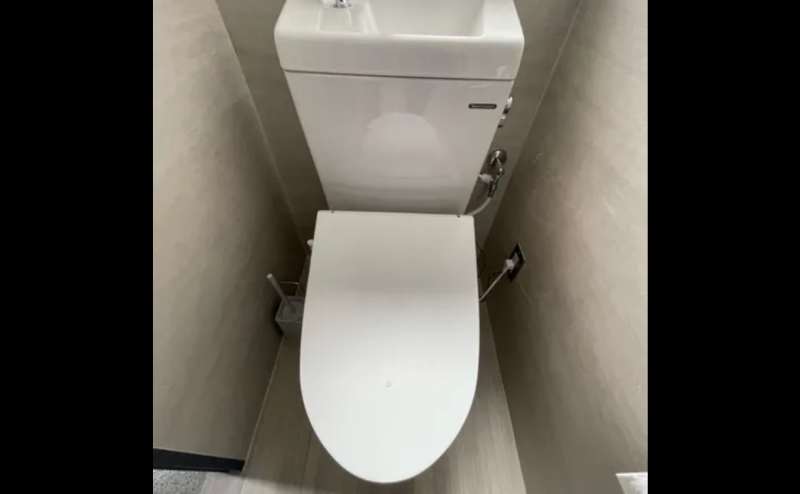 スペース内にトイレを設置しています。男女共用です