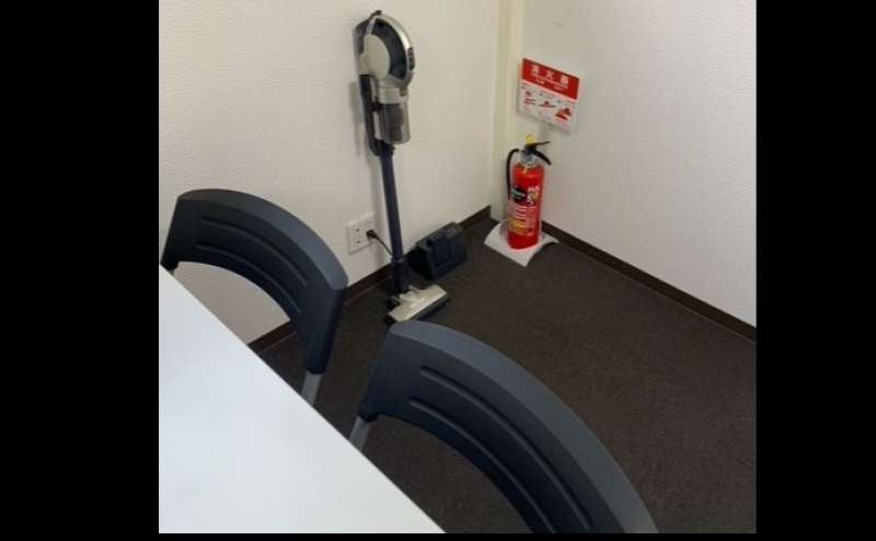 備品：掃除機（お帰りの際の清掃ご協力お願いいたします。）