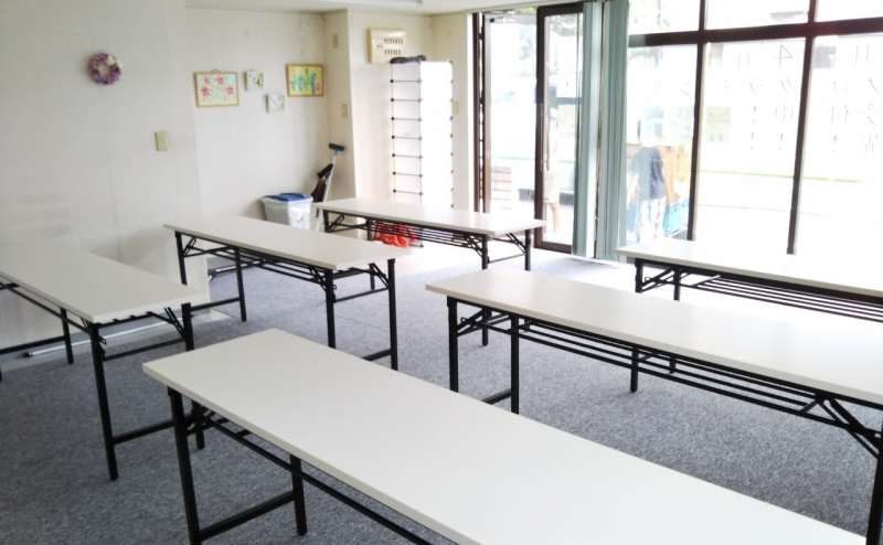 静かな会議室22席