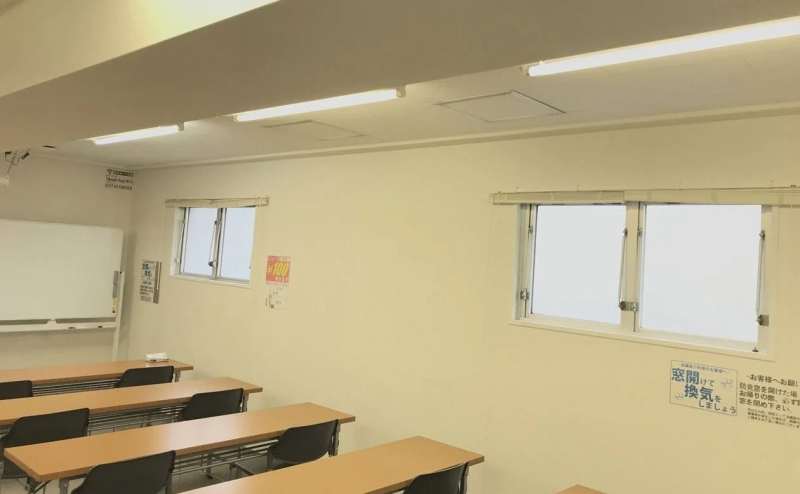 複数会議室を所有しているので、試験会場、テストセンターと併せて、受講生や講師の控え室としてご使用になるのも、とても便利です。