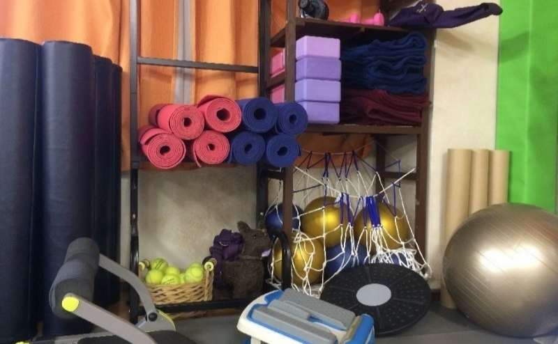 ヨガマット、バランスボールなど、ストレッチやヨガのための備品も多数ご用意しています