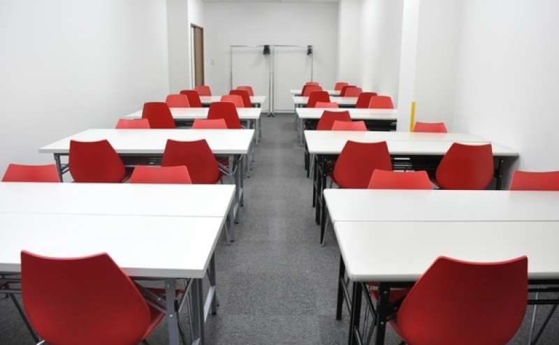 ハンガーラックもついており、スマートな空間に