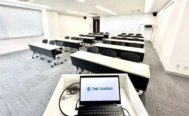 【司会台から一番後ろの席まで見渡せます】 - TIME SHARING 浅草SCRビル 6Aの写真