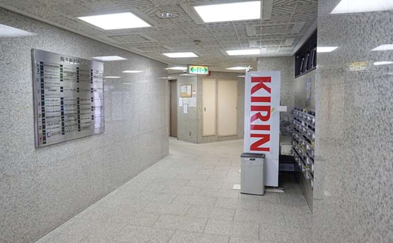 ビル1階です。エレベーターをご利用ください