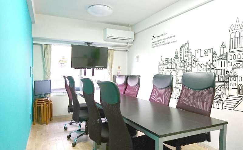 レンタルスペース 新宿【ベネチア】最大8～12名収容 新宿駅D5出口からも近い貸し会議室