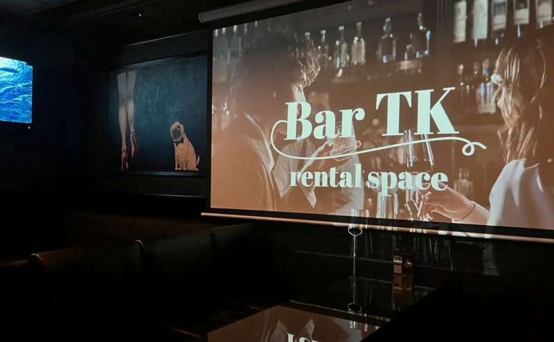 120インチプロジェクターございます。 利用されない場合は収納しております。