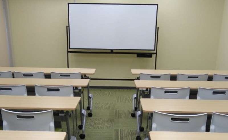 レンタルスペース にじ色