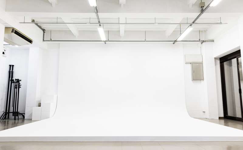 高さ3m、幅5m、奥行き4mの1Rホリゾントです。