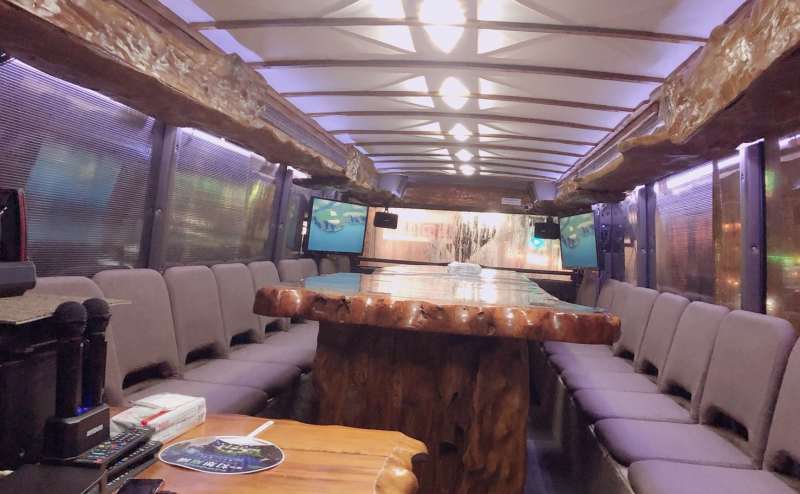 移動事務室車レンタルスペース・イベントスペース・商談室・会議室・オフィススペース