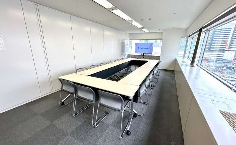 【対面形式18名着席可能！】