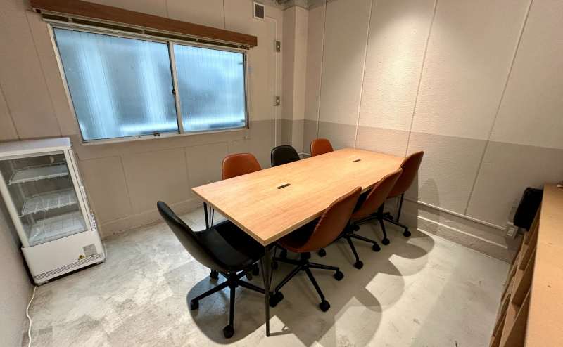 【錦糸町駅より徒歩4分！好立地な会議室です♪】 - 錦糸町 ロジコーヒー、 Meeting Roomの写真