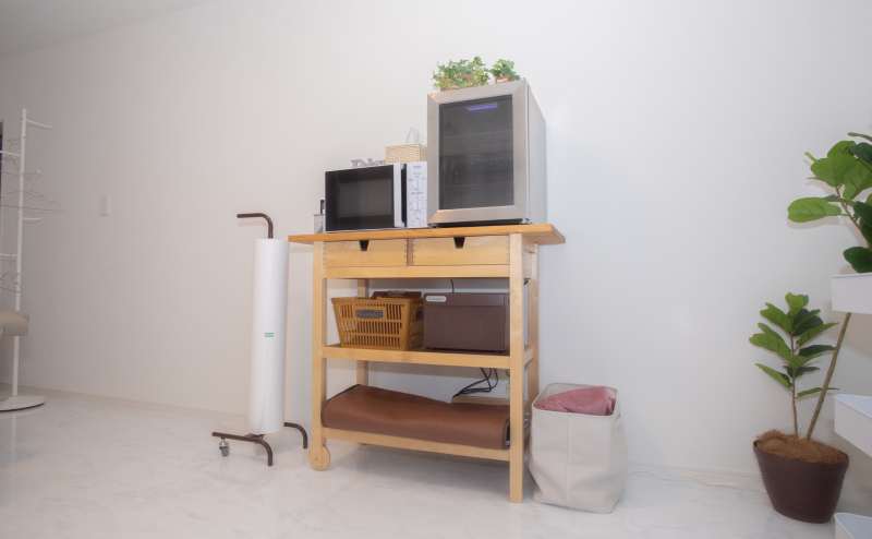 冷蔵庫、タオルウォーマー、電子レンジ