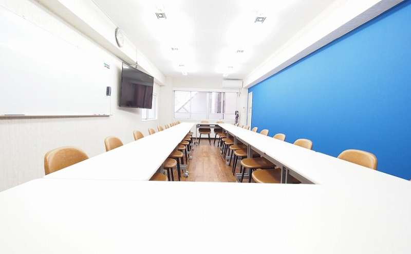 最大２４名がご利用いただけるレンタルスペースです