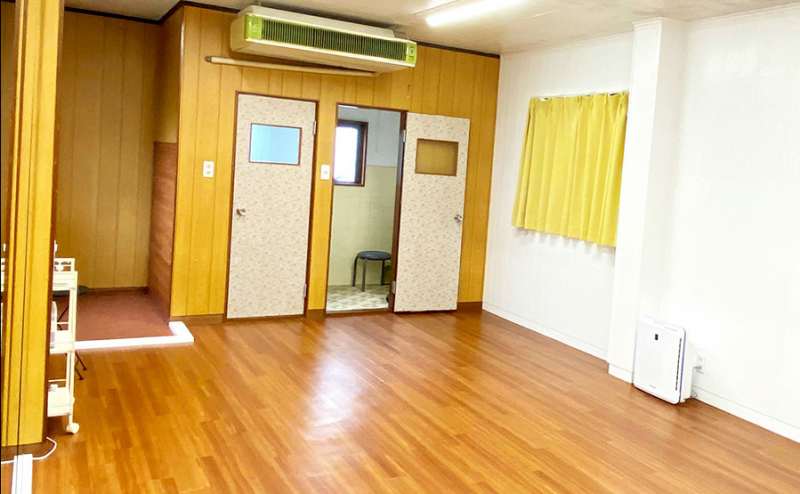 ホワイトの清潔感ある壁