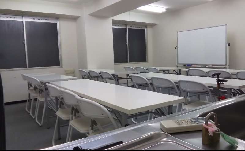 池袋レンタルスペース【プリミナ】無料Wi-Fi･ホワイトボード・プロジェクターあり