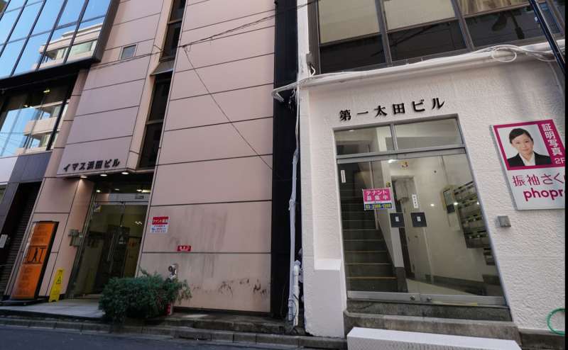 BBQテラス西新宿1 /  広々のテラス付き、大都会の空を見ながらアウトドア気分でBBQ！ 無料Wi-Fi完備!のアクセス1